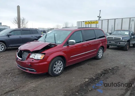 2011 Chrysler Town & Country Touring-L из США, поврежденный, VIN 2A4RR8DG5BR682198
